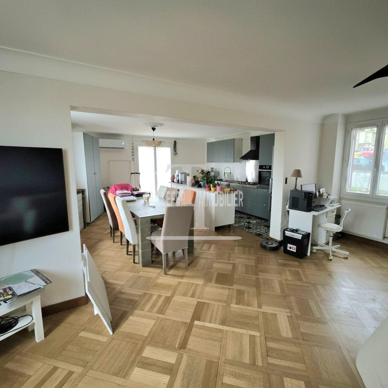 Maison ancienne - 212 m² - 6 pièces