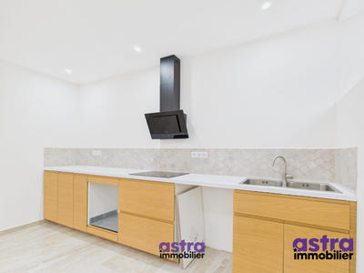 Appartement - 93 m² - 4 pièces