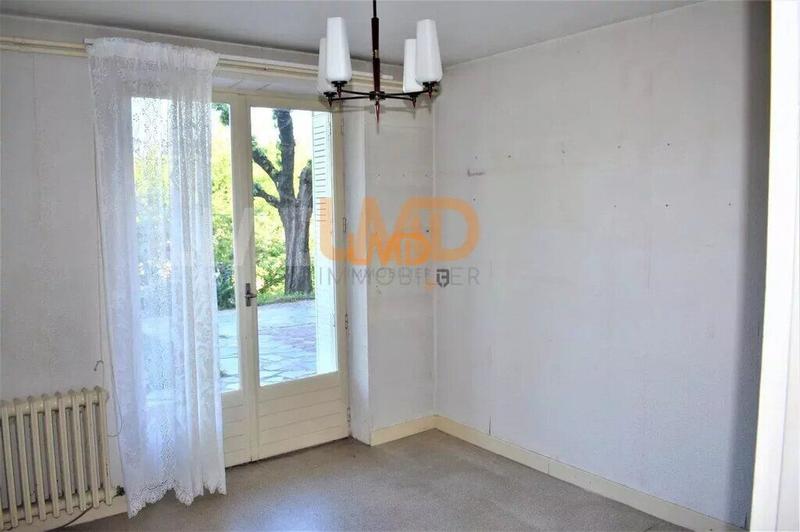 Maison - 139 m² - 9 pièces