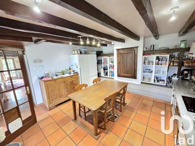 Maison - 216 m² - 10 pièces