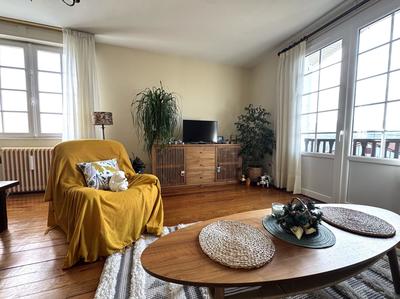 Maison - 182 m² - 7 pièces