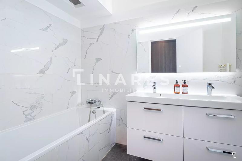 Appartement - 166 m² - 5 pièces