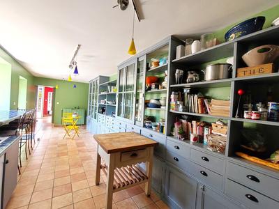 Maison - 264 m² - 8 pièces