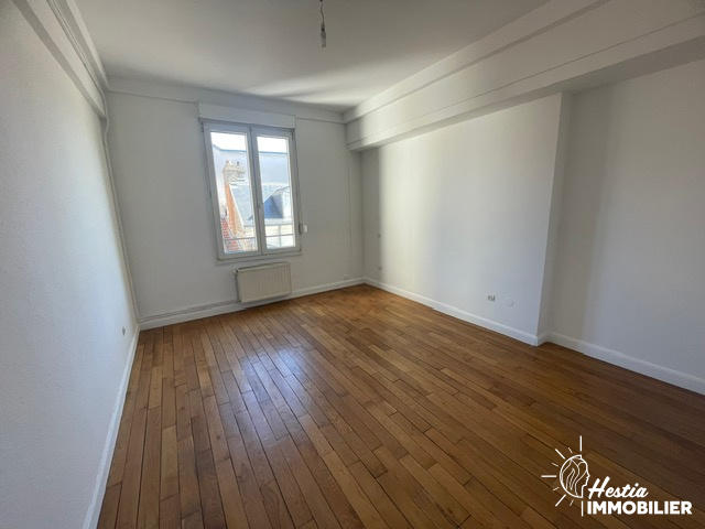Appartement - 107 m² - 6 pièces