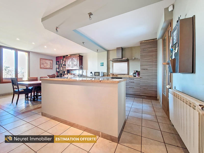 Maison - 162 m² - 7 pièces