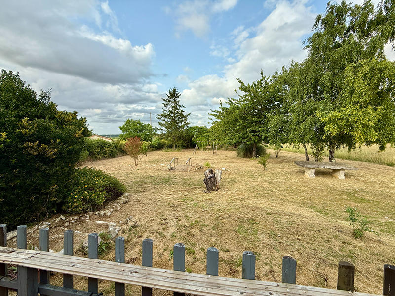 Maison - 95 m² - 5 pièces