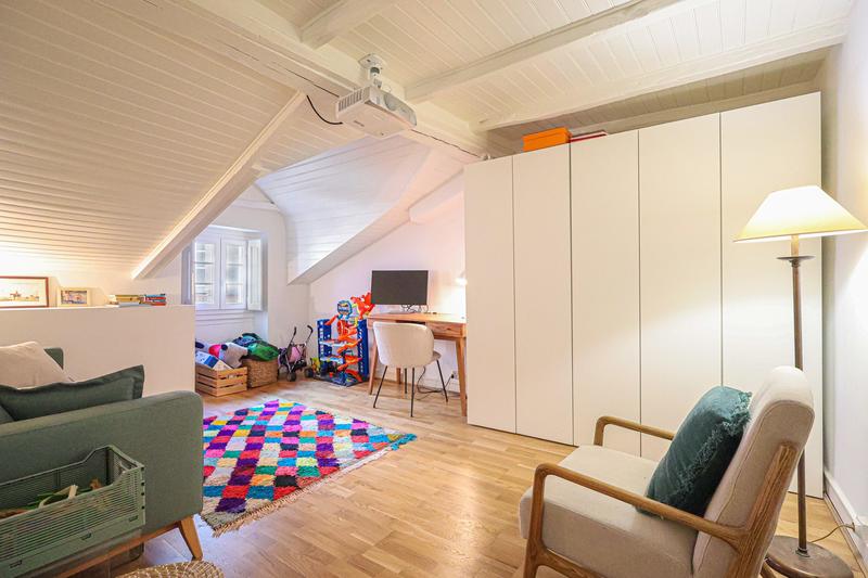 Appartement - 146 m² - 6 pièces