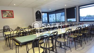 Local commercial - 217 m² - 8 pièces