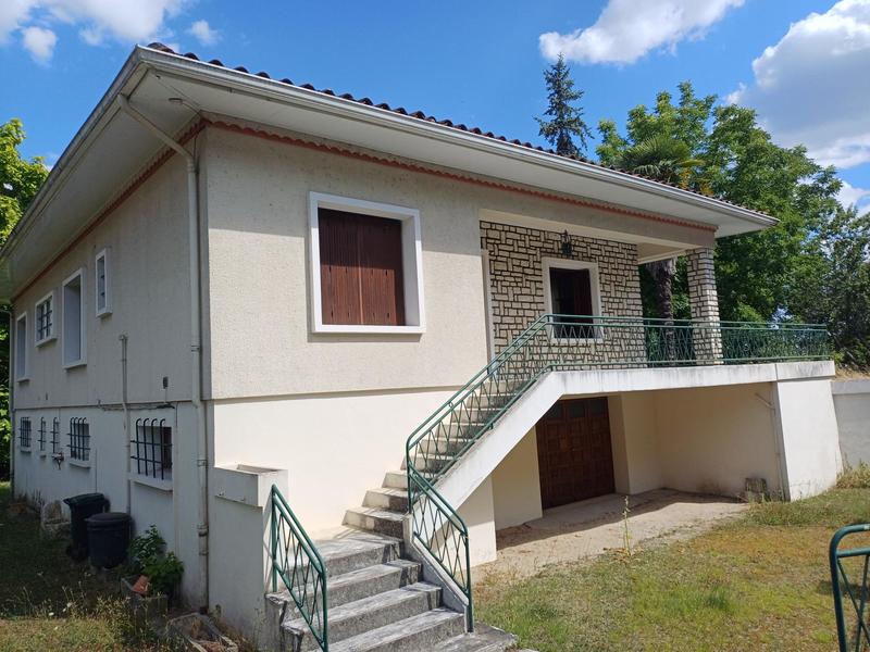 Maison - 206 m² - 6 pièces