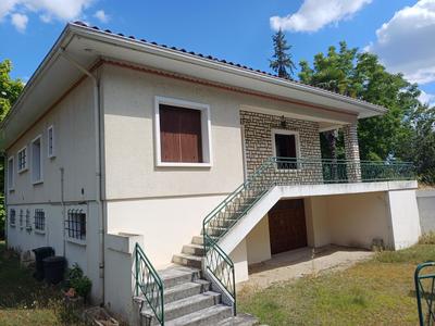 Maison - 206 m² - 6 pièces