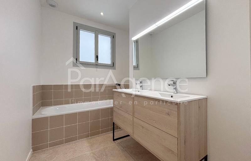 Maison - 151 m² - 6 pièces