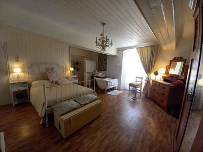 Maison traditionnelle - 105 m² - 4 pièces