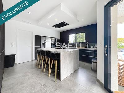 Maison - 151 m² - 6 pièces