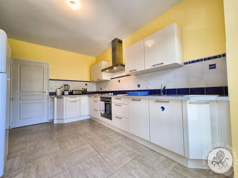 Maison - 235 m² - 6 pièces