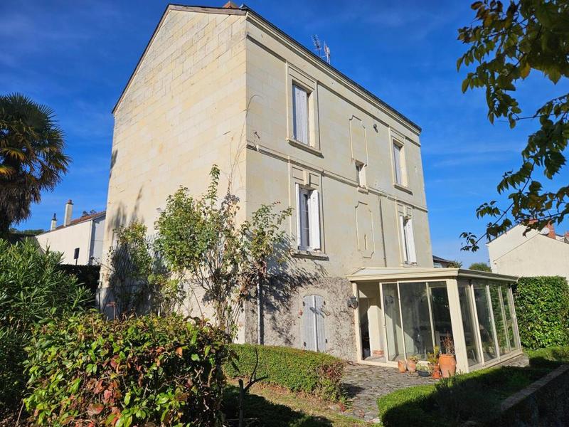 Maison - 165 m² - 7 pièces