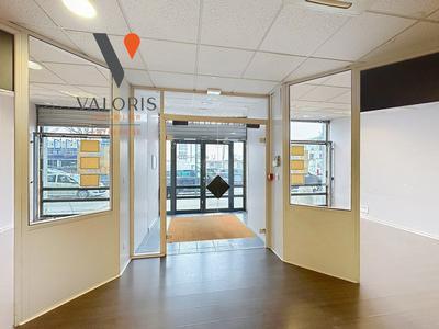 Local commercial - 167 m² - 6 pièces
