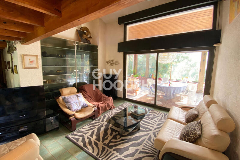 Maison - 178 m² - 6 pièces