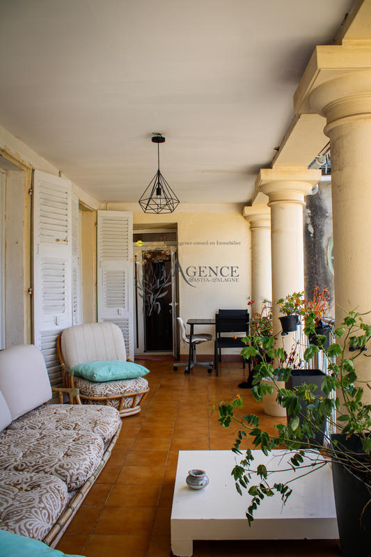 Appartement - 180 m² - 7 pièces