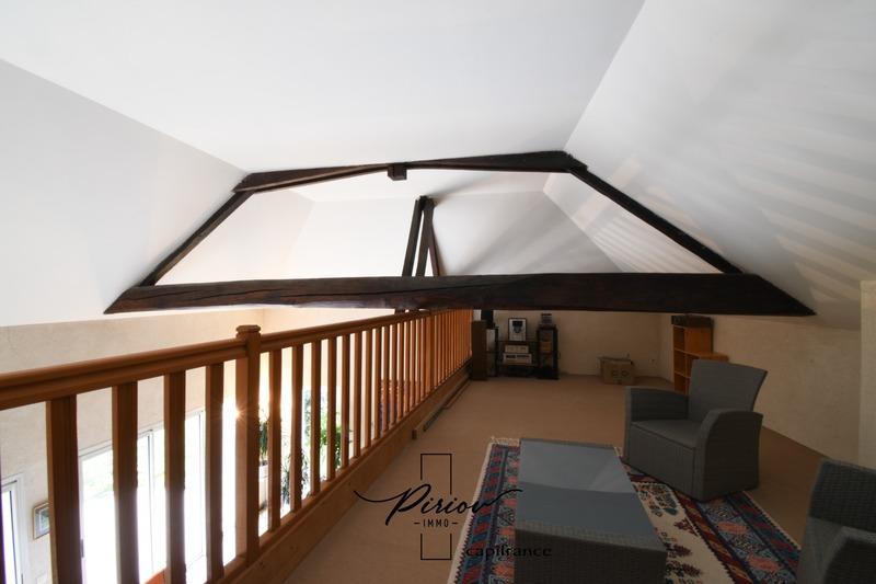 Maison - 264 m² - 9 pièces