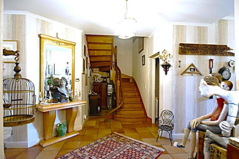 Maison - 525 m² - 10 pièces