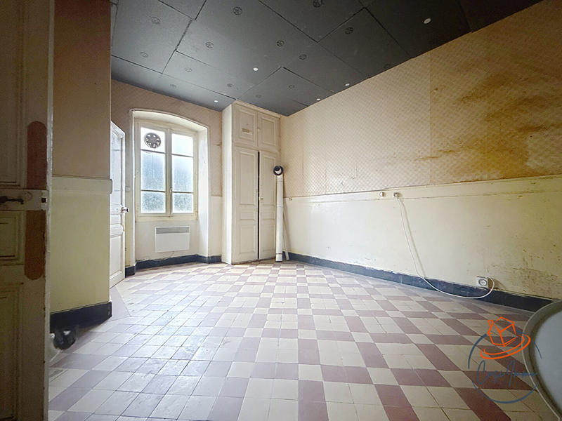 Immeuble - 12 pièces