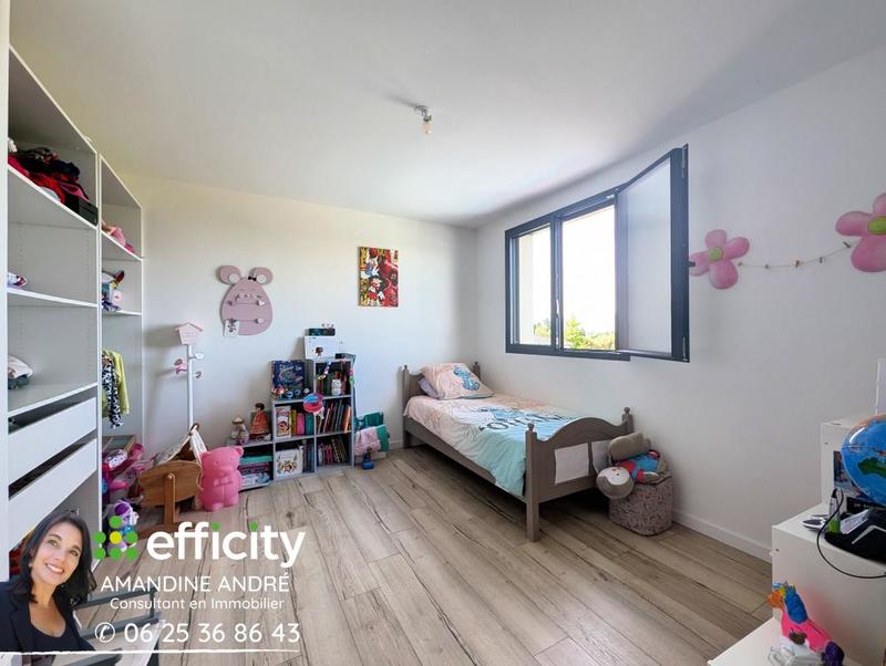 Maison - 245 m² - 7 pièces