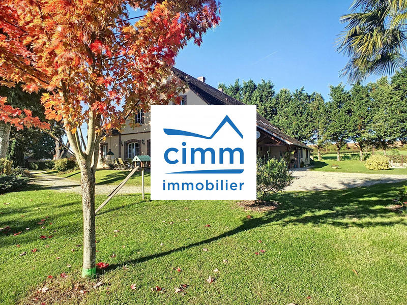 Maison - 365 m² - 15 pièces