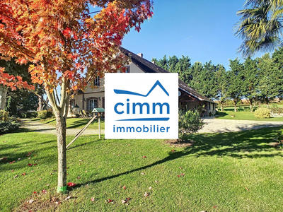 Maison - 365 m² - 15 pièces