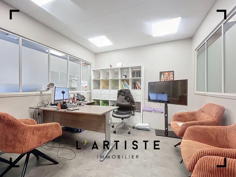 Bureau - 141 m² - 7 pièces