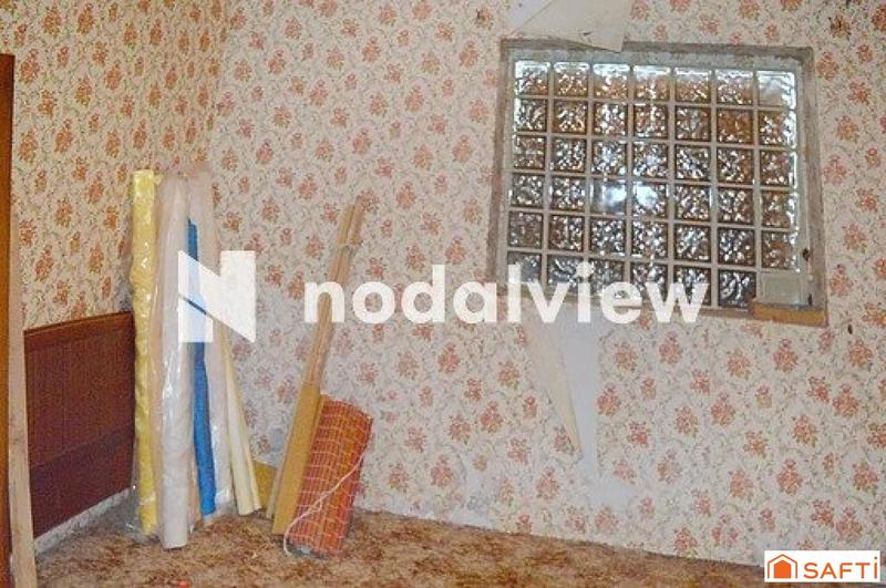 Maison - 180 m² - 8 pièces