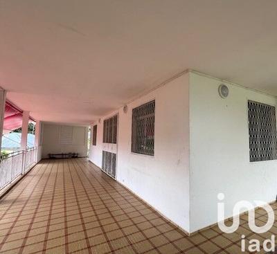 Maison - 200 m² - 5 pièces