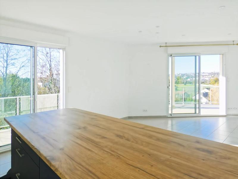 Appartement - 110 m² - 5 pièces