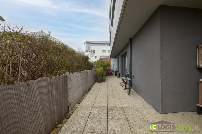Appartement - 99 m² - 5 pièces