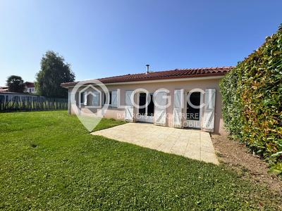 Maison - 99 m² - 5 pièces