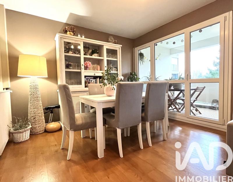 Appartement - 98 m² - 4 pièces