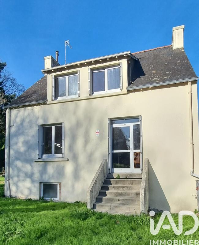 Maison - 99 m² - 6 pièces