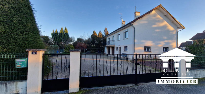 Maison - 123 m² - 7 pièces