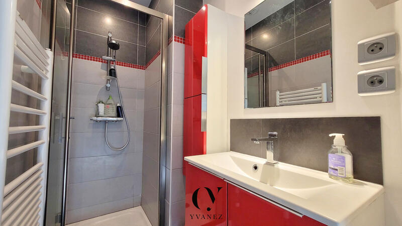 Maison - 124 m² - 8 pièces