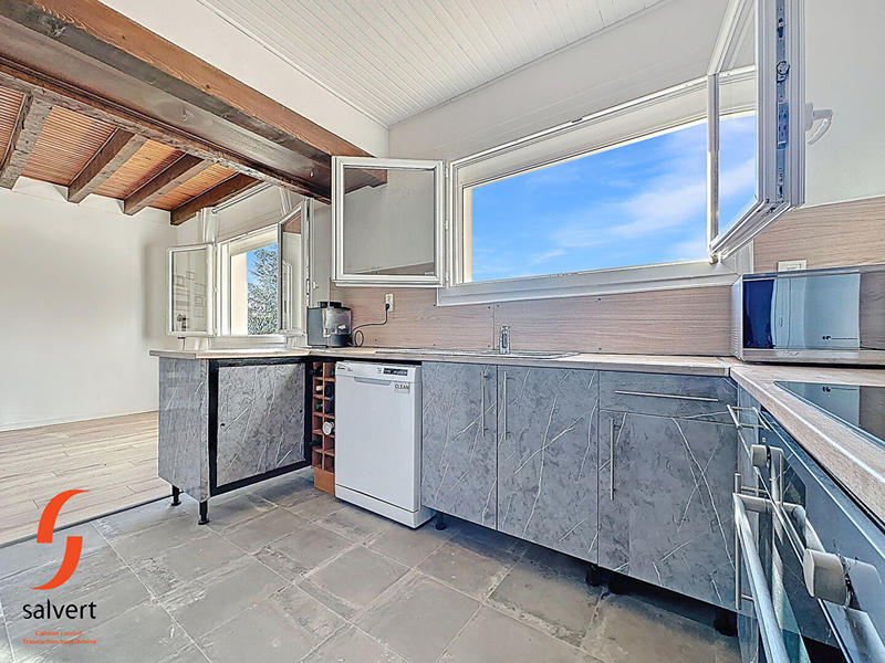 Maison - 215 m² - 7 pièces