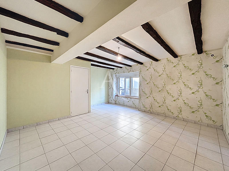 Maison - 213 m² - 8 pièces