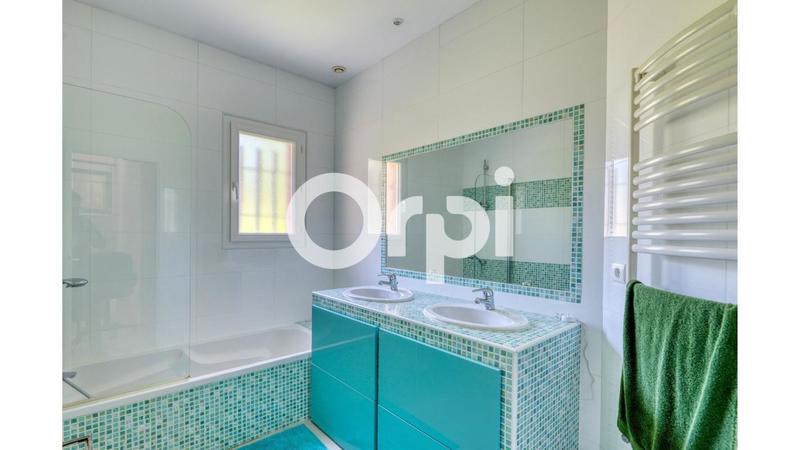 Villa - 220 m² - 7 pièces