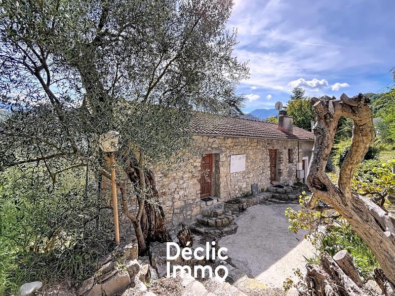 Maison - 440 m² - 16 pièces