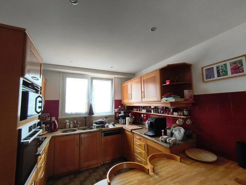 Propriété - 277 m² - 6 pièces