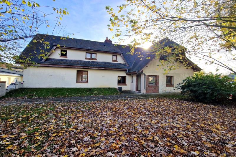 Maison - 180 m² - 7 pièces