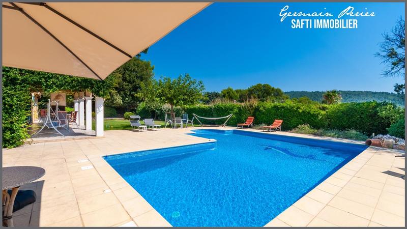 Villa - 143 m² - 6 pièces
