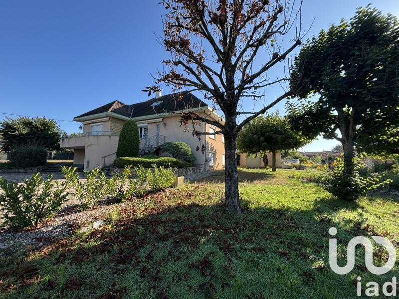 Maison - 200 m² - 7 pièces