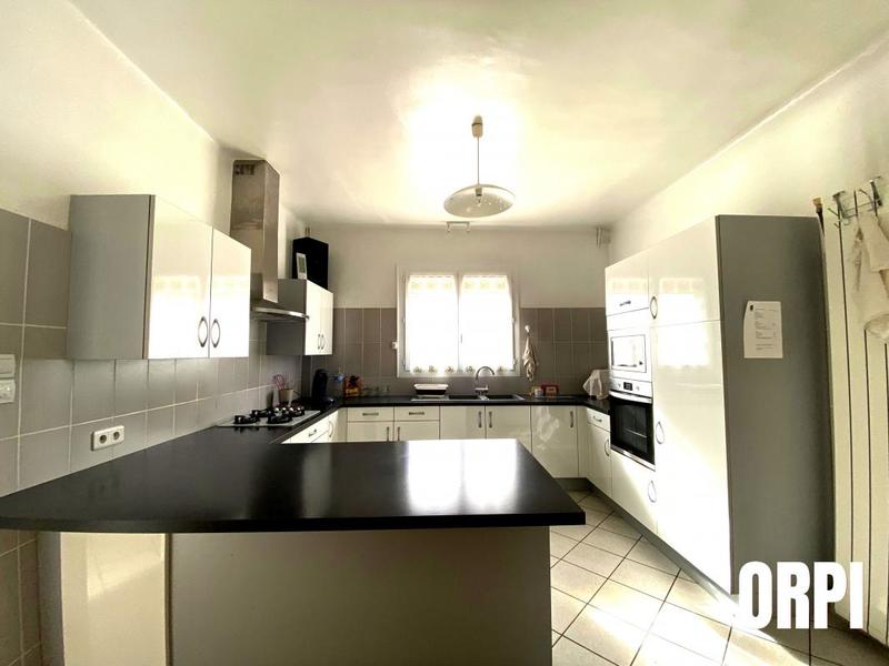 Villa - 137 m² - 4 pièces