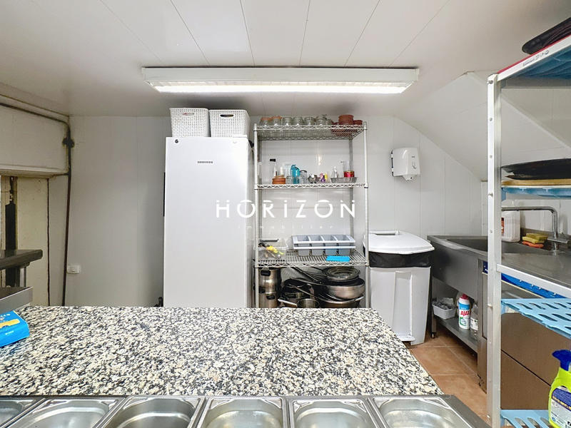 Local commercial - 170 m² - 3 pièces