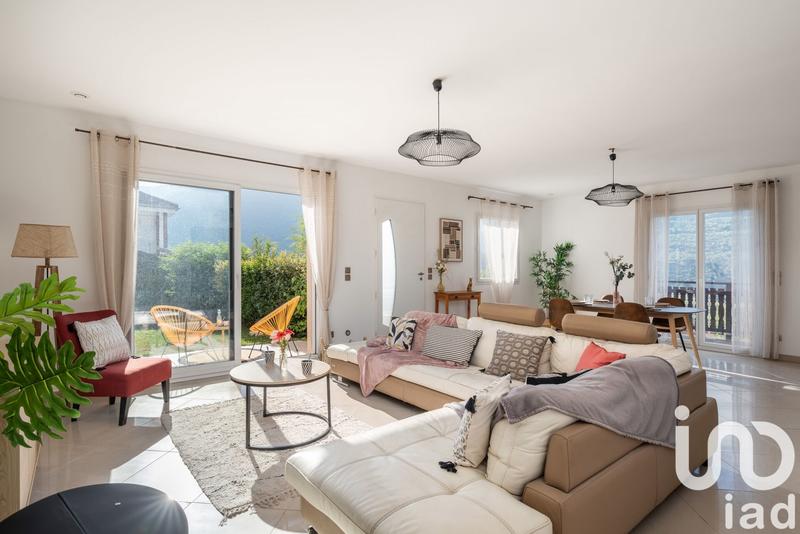 Maison - 145 m² - 4 pièces