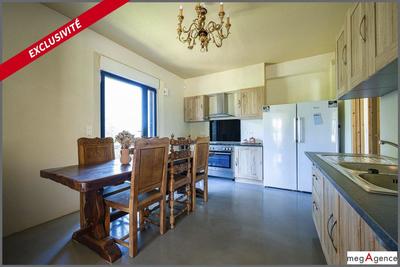 Maison en pierre - 108 m² - 4 pièces